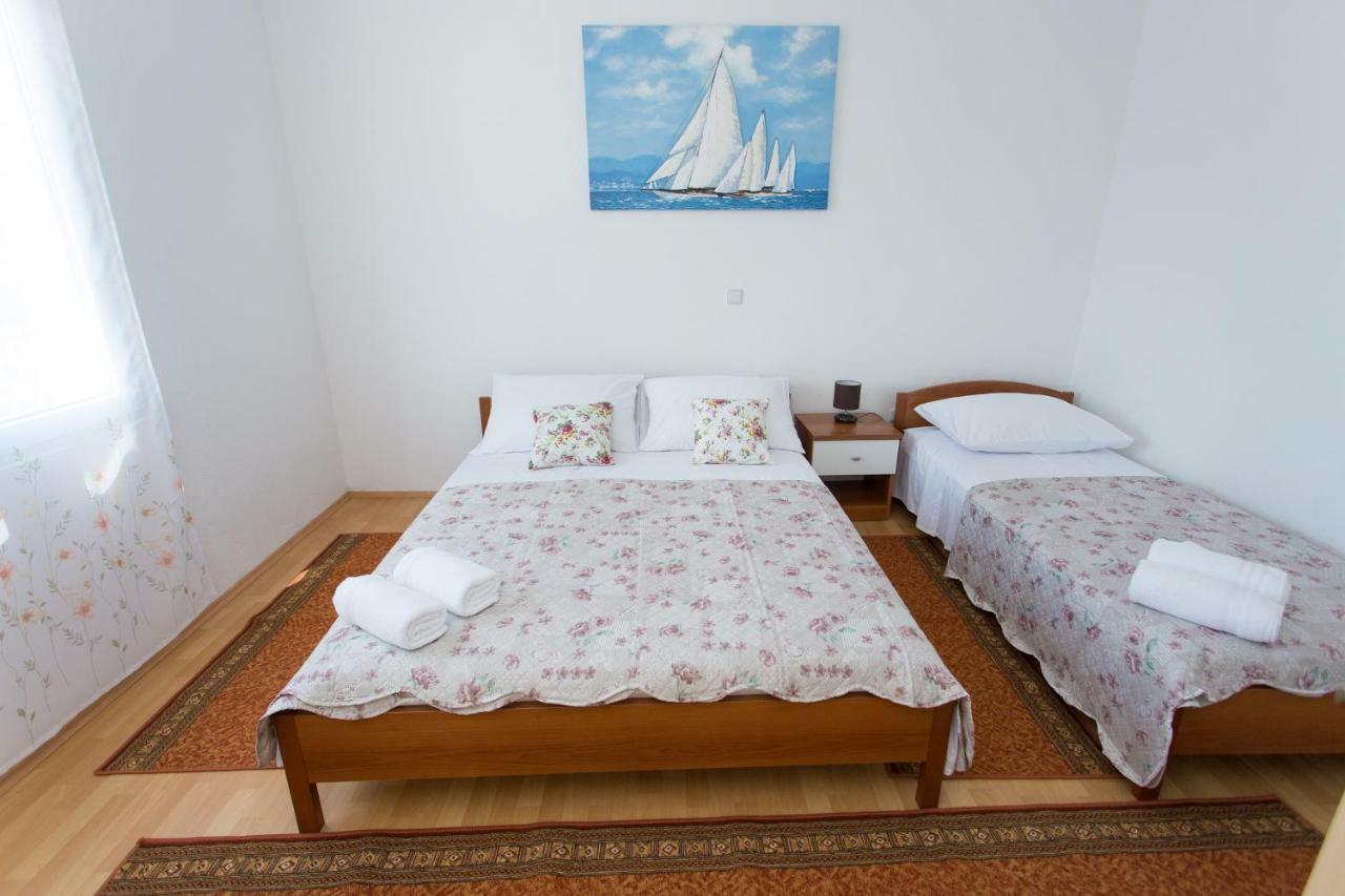 Apartamento Apartman Paula 1 Vinišće Exterior foto